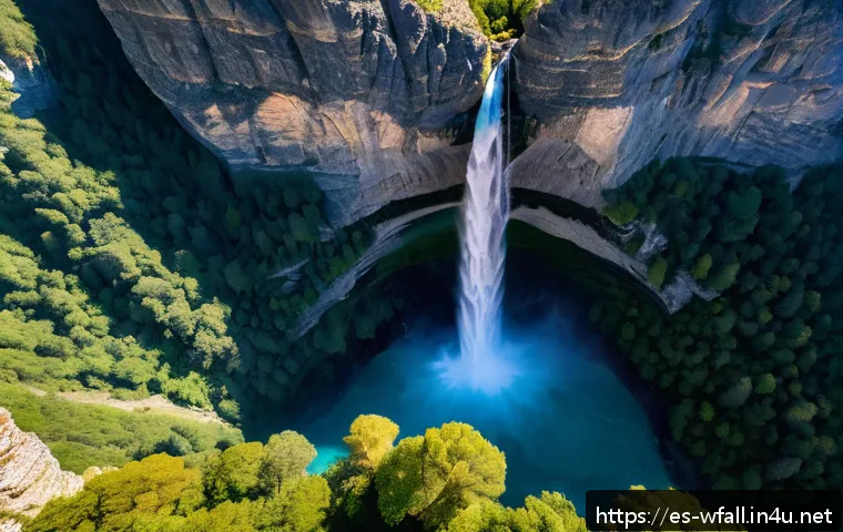 폭포 주변 드론 비행 가능 지역 - A breathtaking aerial view of the Cola de Caballo waterfall in Ordesa y Monte Perdido National Park,...